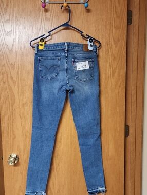 Levi 711 skinny jeans womens 27x32 number 1429
